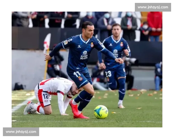 西班牙对决意大利比赛视频解析战术亮点与关键瞬间回顾全景深度